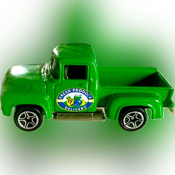 🟩 Matchbox 1996 Fresh Produce Delivery ‘56 FORD Pickup Truck - Picture 1 of 6